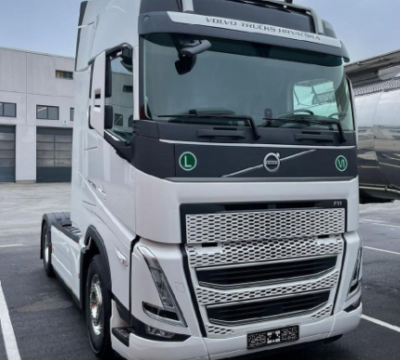 معرفی ولوو FH500
